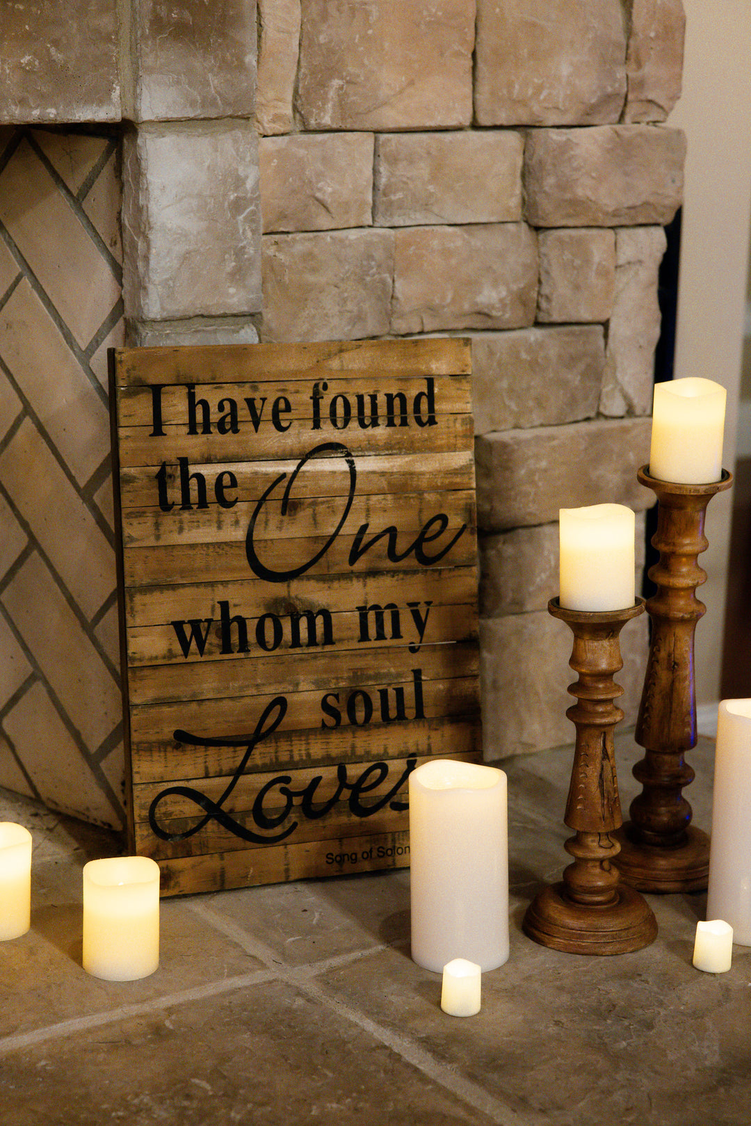 Rental - Wood Sign
