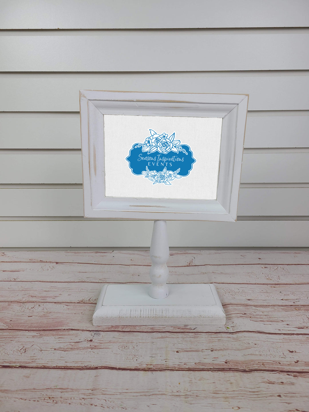 Rental - 5x7 White Pedestal Frame